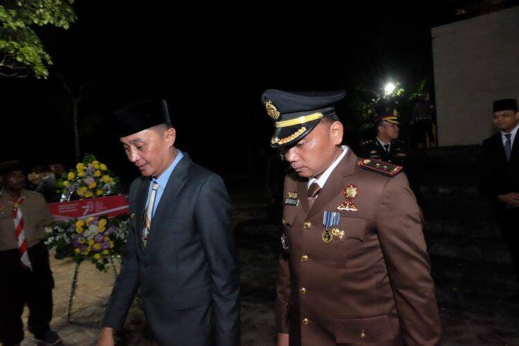Bachyuni Hadiri Apel Kehormatan dan Malam Renungan Suci HUT RI