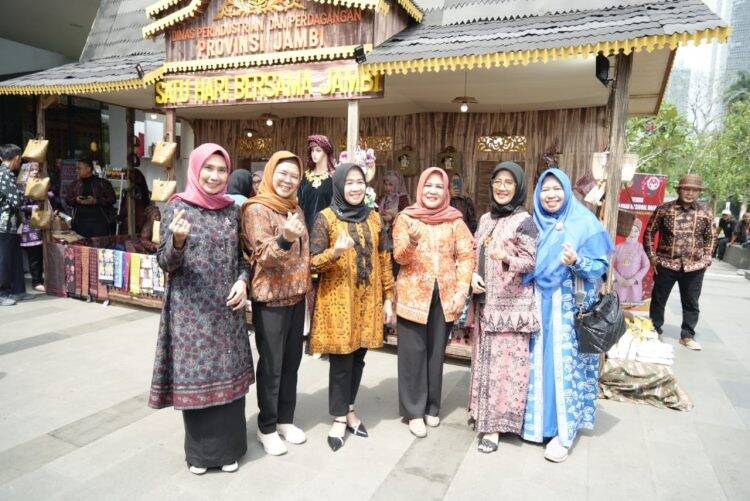 Hadiri Pameran Satu Hari Bersama Jambi, Ini Kata Ketua TP PKK Muaro Jambi