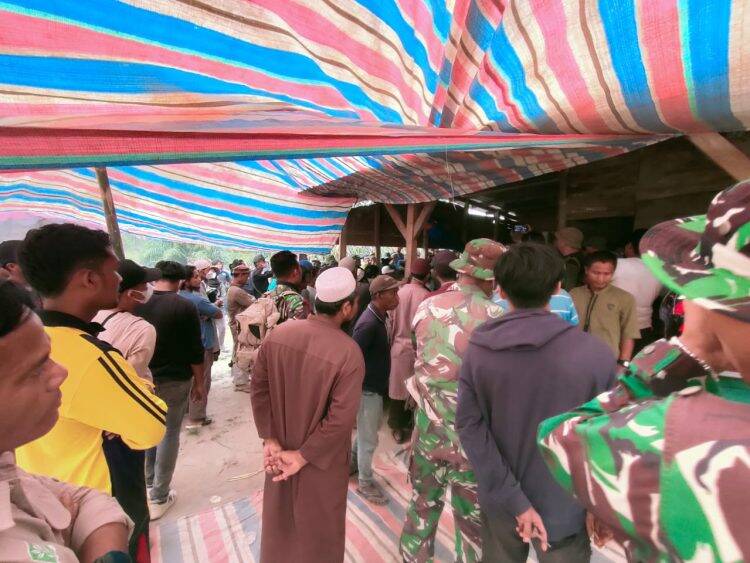 Tim Gabungan Penanaman Kembali di Area PT ABT Tapi Dihadang Warga