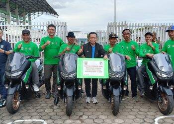 110 Desa di Batanghari Paling Bahagia, Dapat Dua Bantuan Sekaligus dari Al Haris