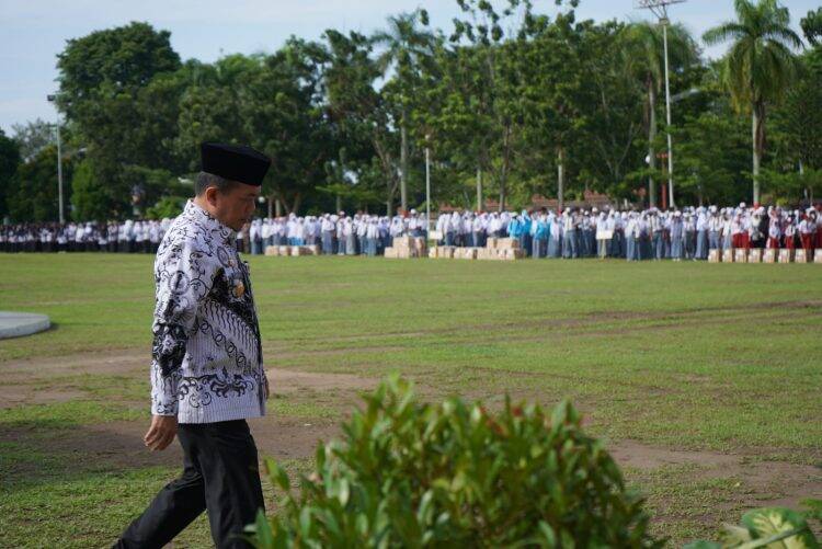 Al Haris: Cahaya Ilmu Guru Suluh Benderang Menemani Langkah Anak Bangsa