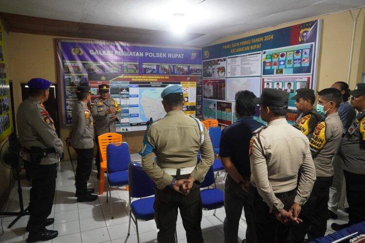 AKBP Setyo Bimo Tengok Langsung Kondisi Warga Pulau Terluar Bengkalis hingga Persiapan TPS Pemilu