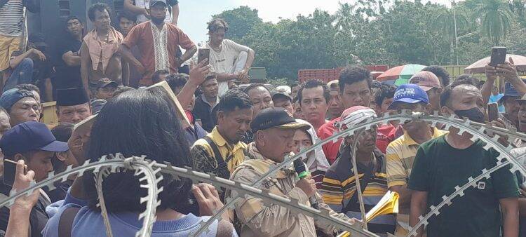 Bagak Nggak Karuan Rusak Kantor Gubernur, KS Bara Menderita Kehujanan, Kini Ketakutan! Mohon Kasus Jangan Dilanjutkan