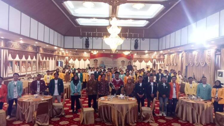 Sekda Motivasi Mahasiswa Peternakan Tingkatkan Kemampuan