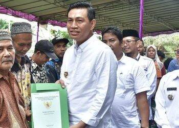 Batang Hari TANGGUH Terbukti, PTSL sampai Beasiswa untuk Warga Bajubang