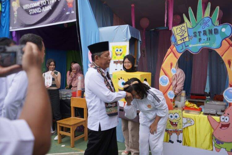 Sani Minta SMAN 3 Kota Jambi Berwawasan Global dan Berkarakter Pancasila