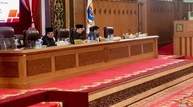 Rapat Paripurna Perdana Usai Pemilu 2024, DPRD Jambi bersama Pemprov Jambi Setujui 7 Perda