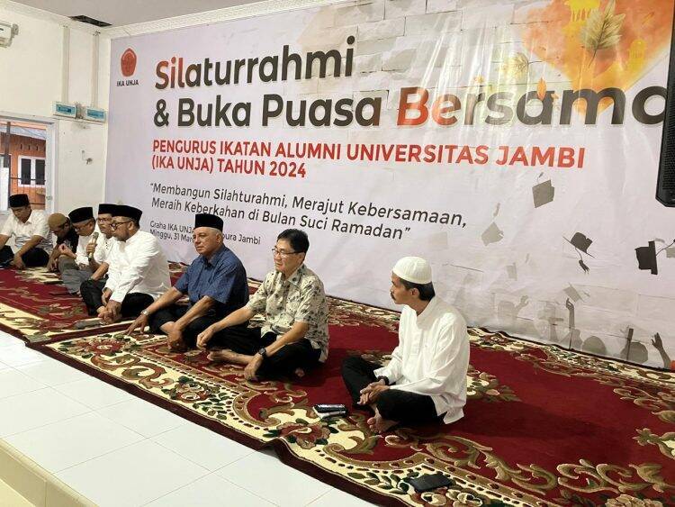Silaturahmi dan Buka Puasa Bersama IKA Unja dan Rektor
