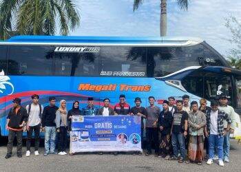 Al Haris Lepas Mudik Gratis untuk Warga Jambi dan Mahasiswa 
