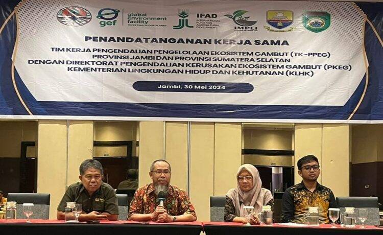 Doktor Asnelly Berharap Warga Tinggal di Lahan Gambut Sadar Rawat Lingkungan