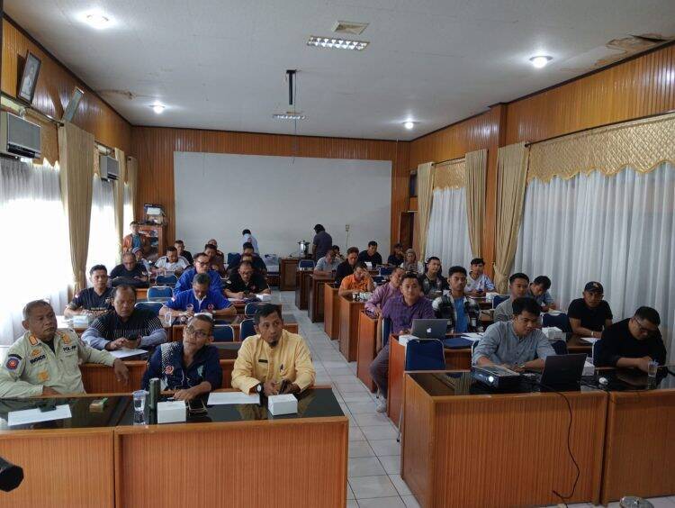 KONI Rapat dengan Pelatih Cabor PON