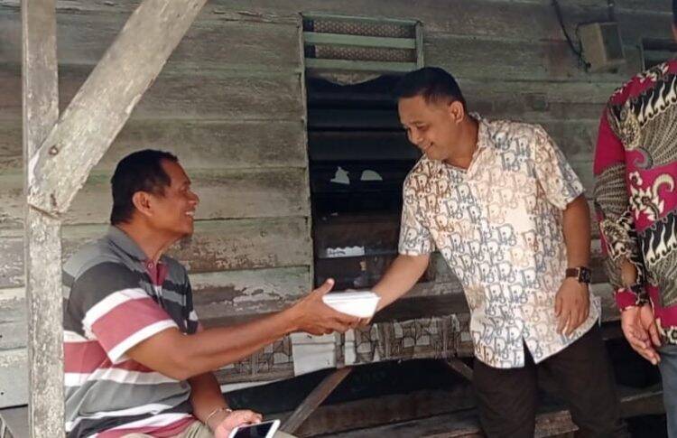Jumat Berkah Berbagi, Srikandi Squad-24 Ingin Budi Jadi Walikota Jambi, Dermawan, Low Profile dan Berkompeten!