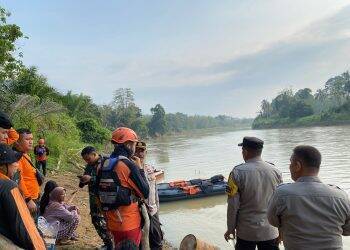 Andi Terseret Arus Sungai Batang Tebo Karena Lelah Berenang