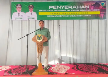 Mantap Pak Fadhil! Ratusan Warga Kecamatan Batin XXIV Terima Sertifikat PTSL