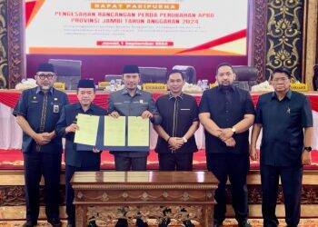 DPRD Bersama Pemprov Jambi Sahkan APBD Perubahan 2024
