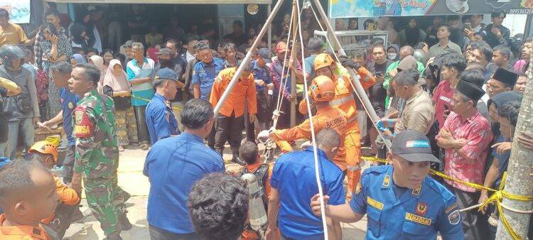 4 Orang Tewas Terjebak di Sumur Perumahan Valencia 