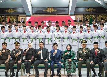 Fadhil Kukuhkan 34 Anggota Paskibra 2024