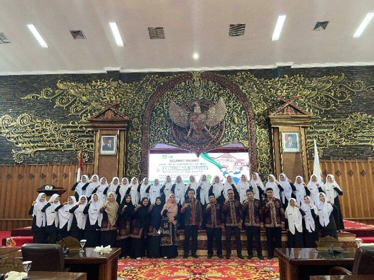 Kunjungan Belajar Santri PKP Al Hidayah ke DPRD Provinsi Jambi