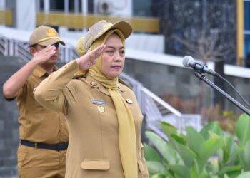 Momen Haru Sri Purwaningsih Pimpin Apel