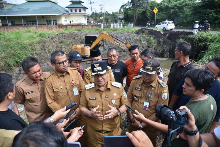 Wali Kota Maulana Pastikan Solusi Banjir Berjalan Tepat Waktu