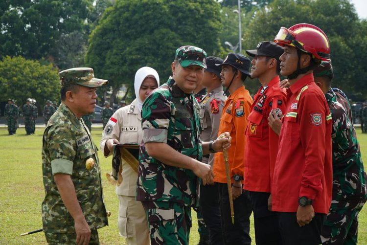Al Haris Dampingi Pangdam XX/TIB Pimpin Apel Kesiapsiagaan Penanggulangan Karhutla di Provinsi Jambi