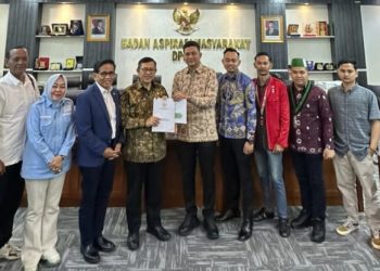 Ketua DPRD Hafiz Fattah Ajak Langsung Mahasiswa Aksi ke Pusat