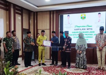 Kafilah dan Pembina Muaro Jambi Juara II MTQ Tingkat Provinsi Terima Bonus