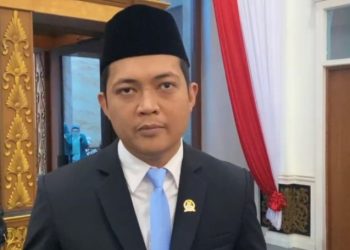 Ketua DPRD Provinsi Jambi Minta Inspektorat Audit SMA Titian Teras