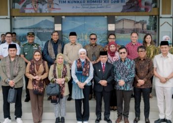 Panja Migas Komisi XII DPR RI Kunker ke Jambi, Hafiz Fattah Ngomong ke Putri Zulhas: Antrean Solar Sudah Meresahkan