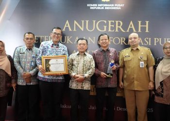 Jambi Raih Anugerah Keterbukaan Informasi Publik 2025