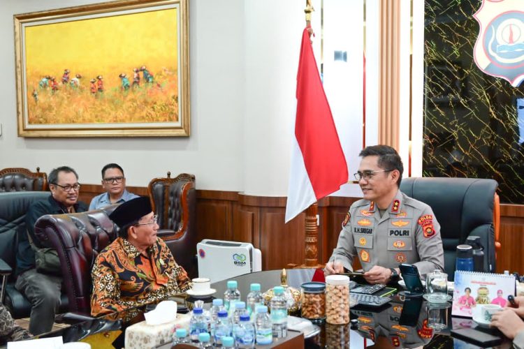 MUI Jalin Silaturahmi dengan Kapolda Jambi
