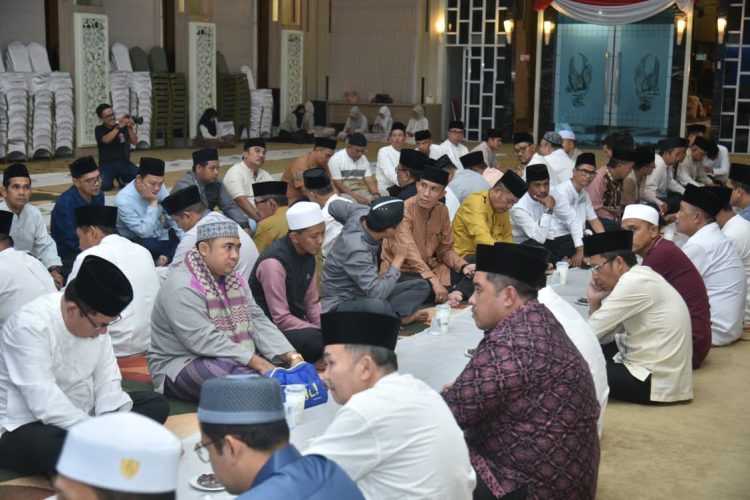 Buka Puasa Bersama dengan Seluruh Pejabat Pemkot Jambi: Wali Kota Bilang Orang Ingin Usaha Dibantu, Jangan Dipersulit