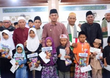 Pemkab Muaro Jambi Santuni 100 Anak Yatim