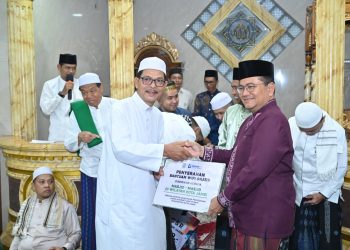 Maulana: Atas Izin Allah, Saya Bersama Pak Gubernur Bisa Hadir di Masjid Ini