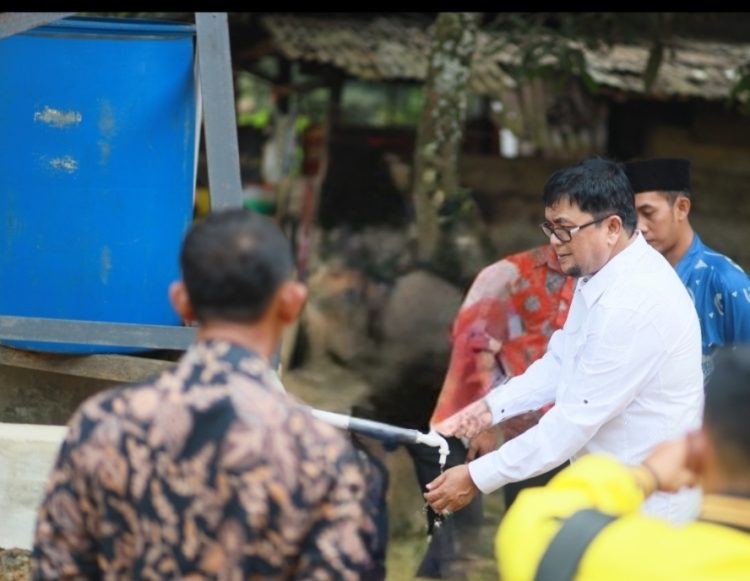 Ivan Wirata Tengok Langsung Lokasi Bantuan Air Bersih di Desa Talang Belido