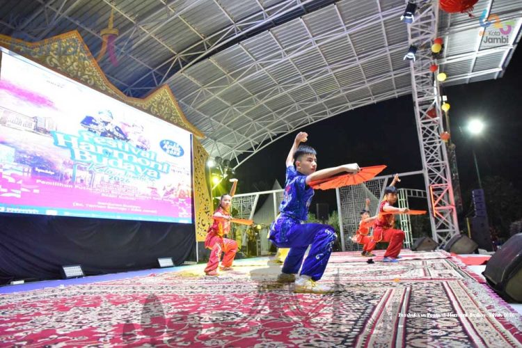 Wawako Diza Buka Festival Harmoni Budayo