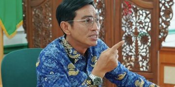 Bupati Fadhil Arief Tampil Beda Pakai Kacamata Sambil Acung Jari Telunjuk ke Depan, Kode Keras ke OPD atau Kode Tak Gentar Hadapi Lawan di Pilgub Jambi?